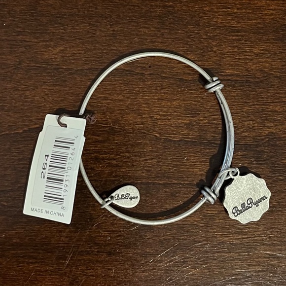 Bella Ryann Hamsa in Sun Shaped Charm Expandable Bangle Bracelet in Silvertone - Picture 2 of 4